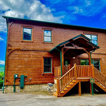 Smoky Mountain Views Villa Gatlinburg Exterior photo