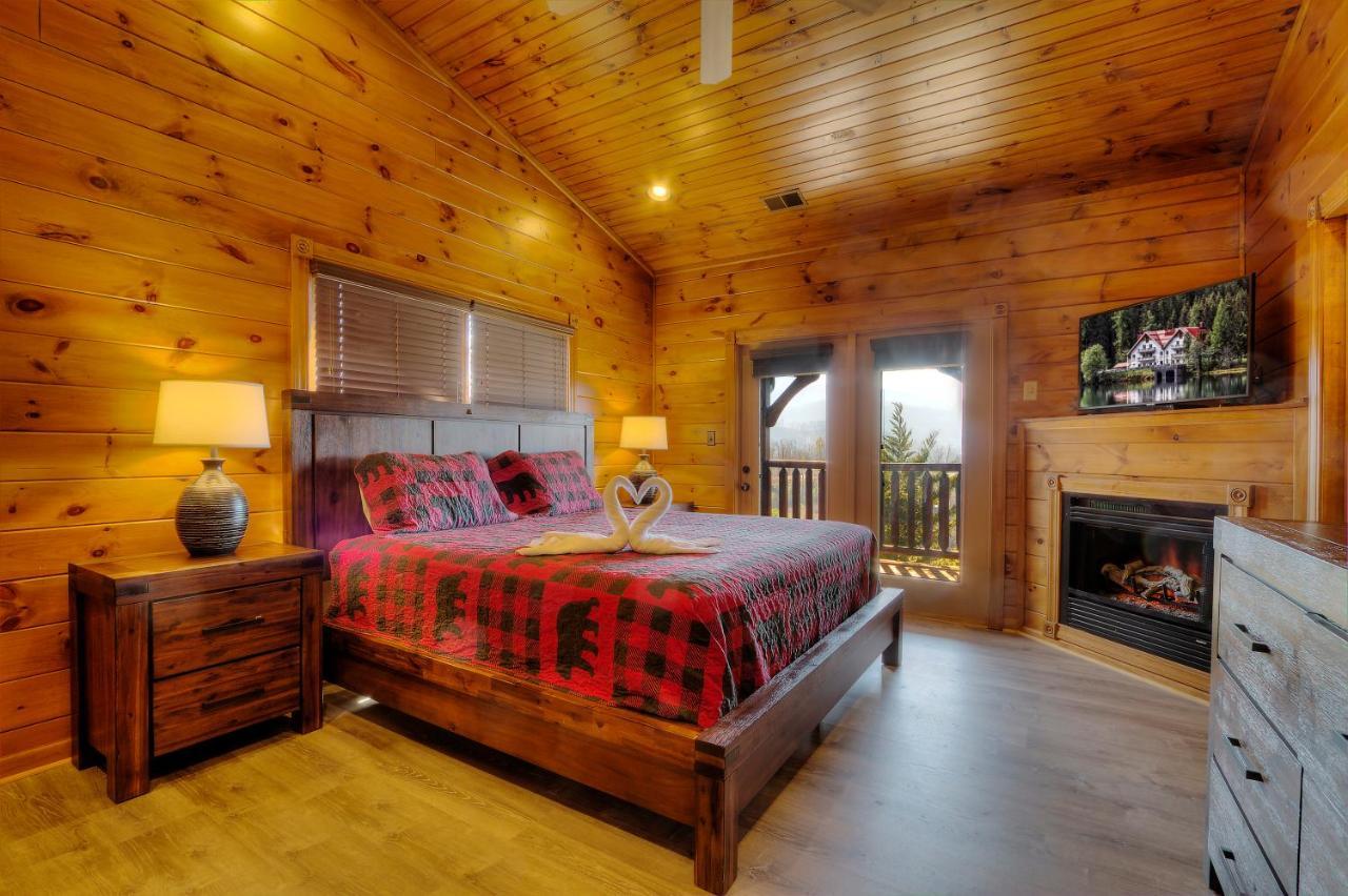 Smoky Mountain Views Villa Gatlinburg Exterior photo