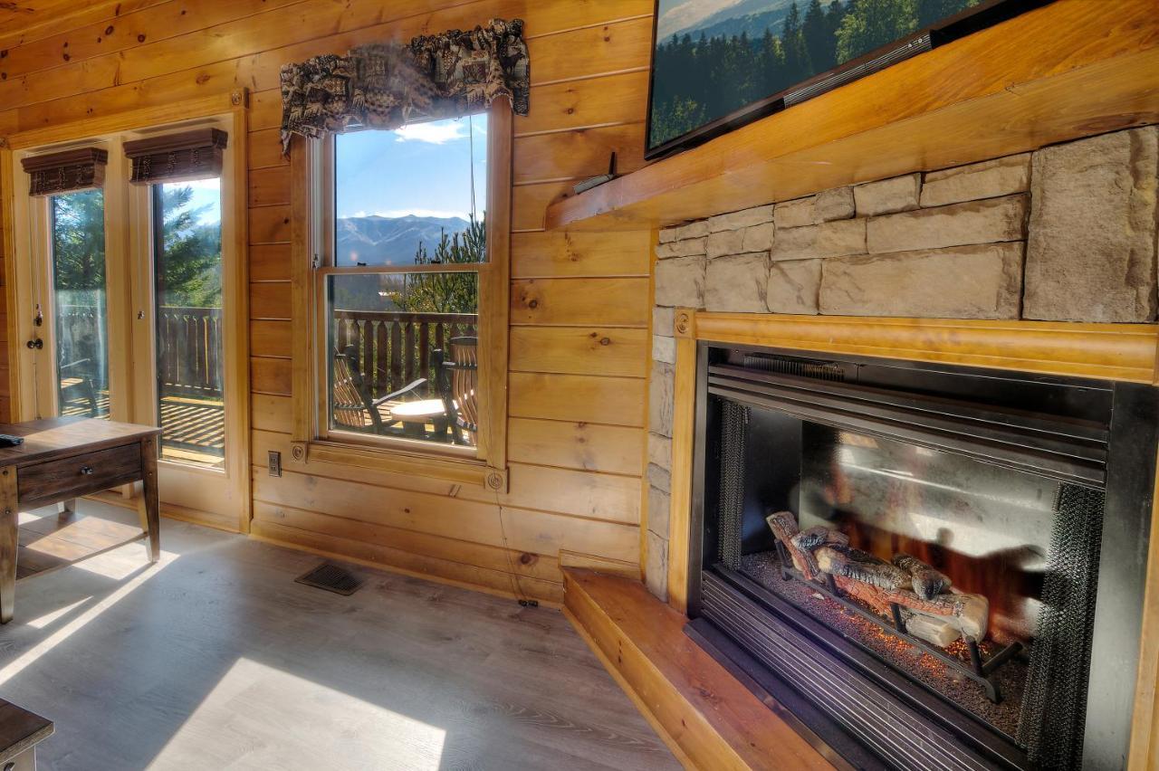 Smoky Mountain Views Villa Gatlinburg Exterior photo
