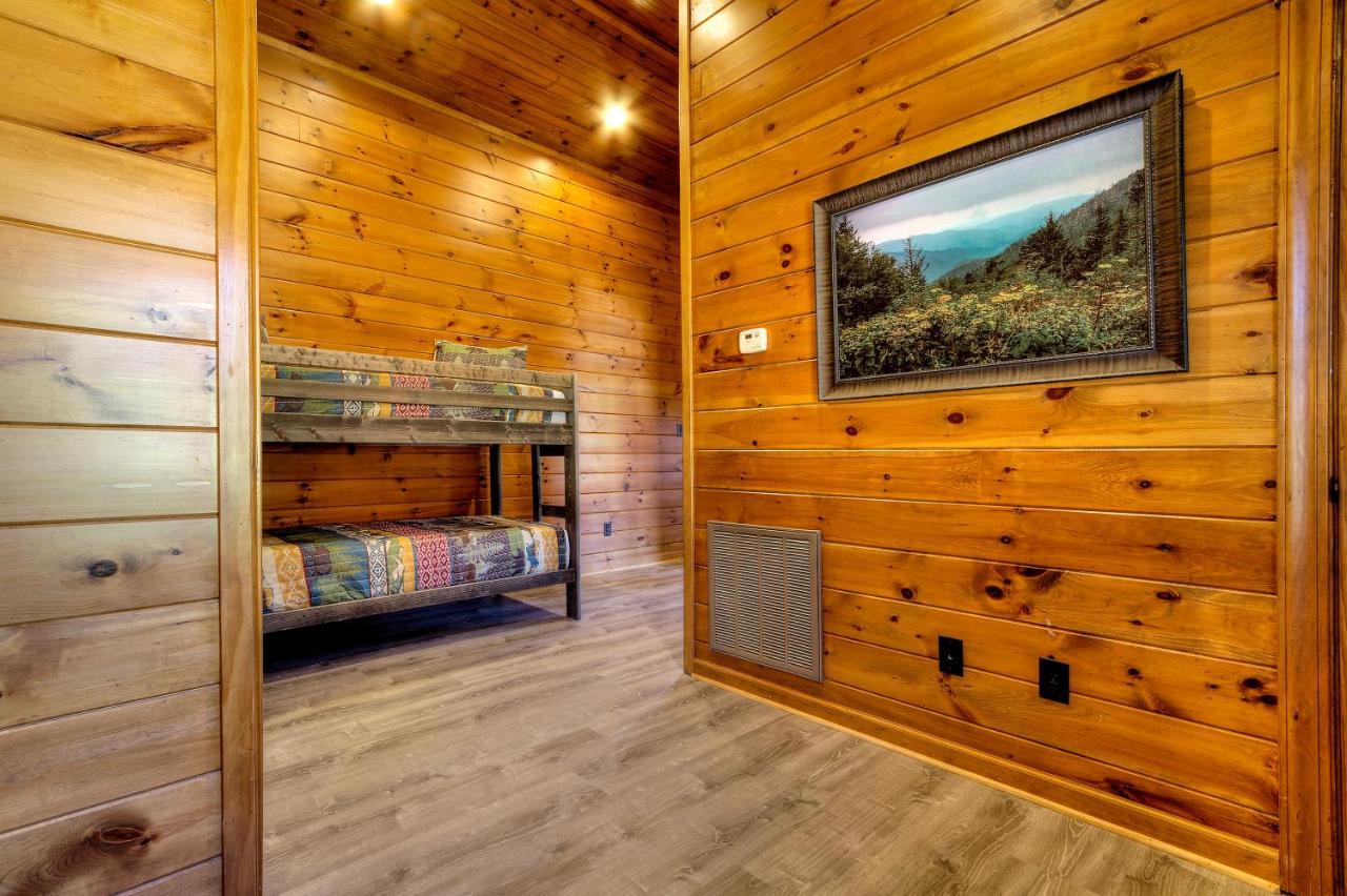 Smoky Mountain Views Villa Gatlinburg Exterior photo