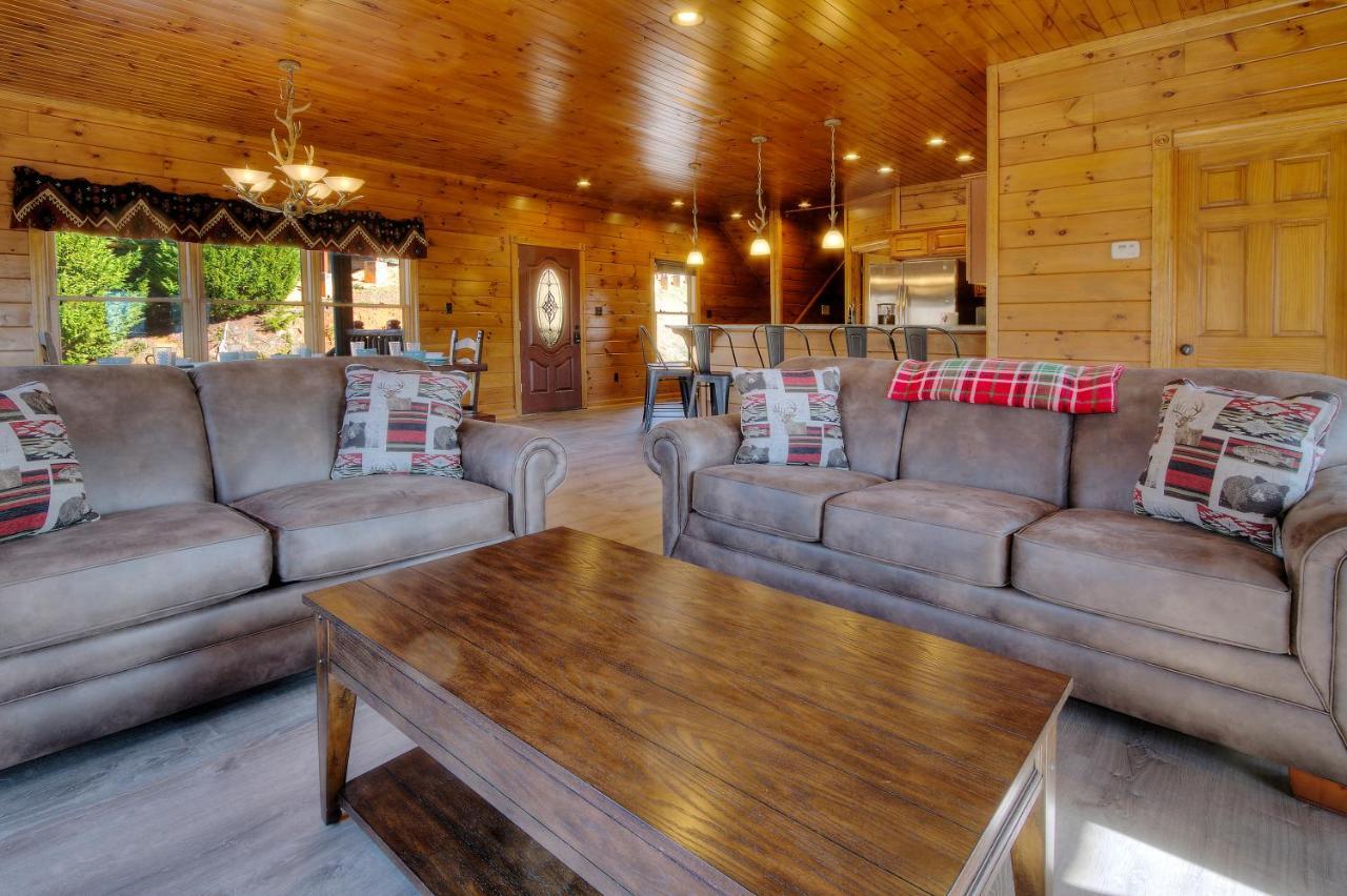 Smoky Mountain Views Villa Gatlinburg Exterior photo