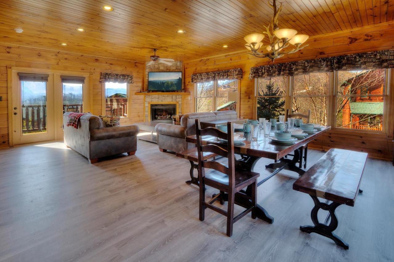 Smoky Mountain Views Villa Gatlinburg Exterior photo
