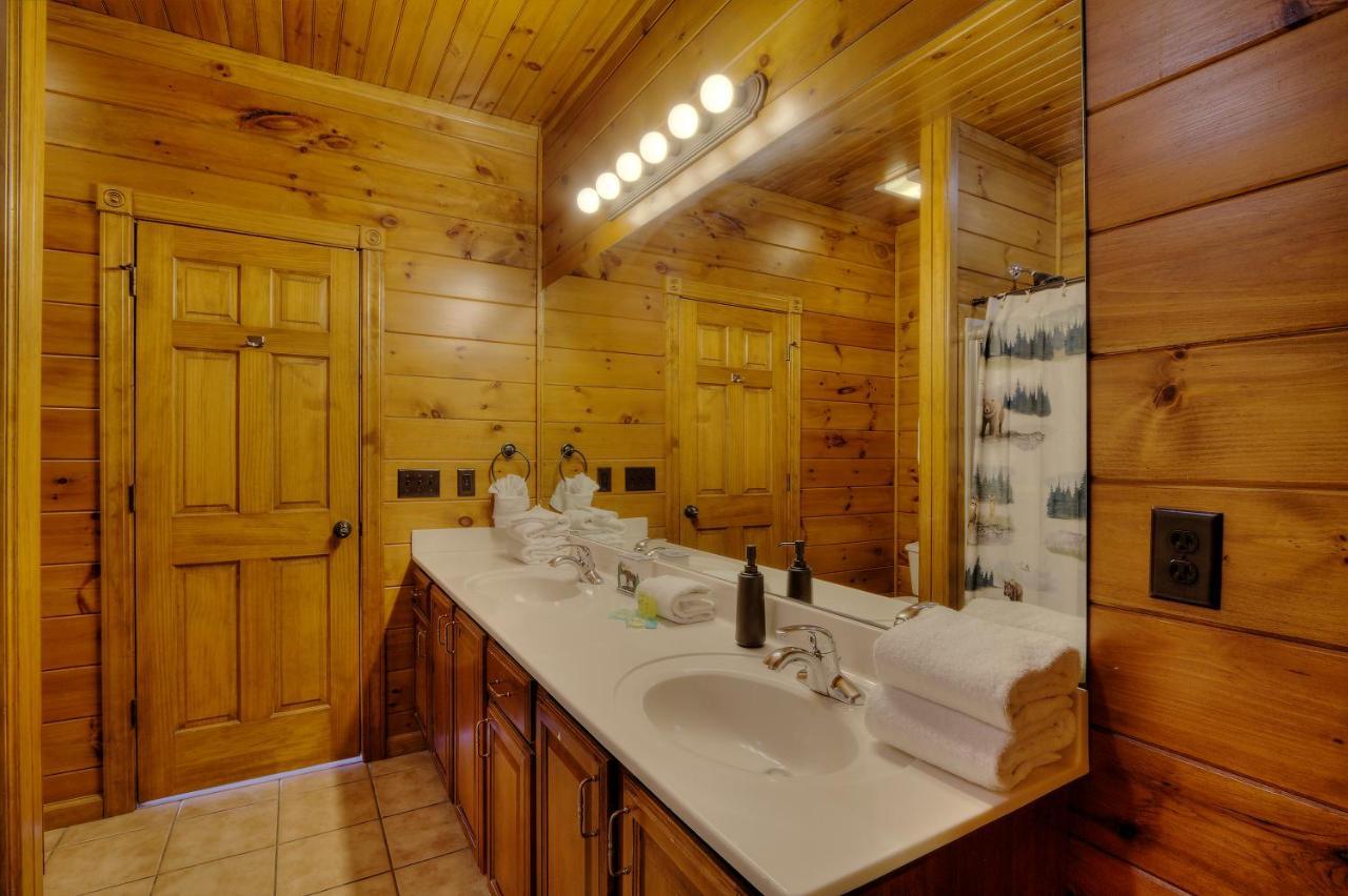Smoky Mountain Views Villa Gatlinburg Exterior photo