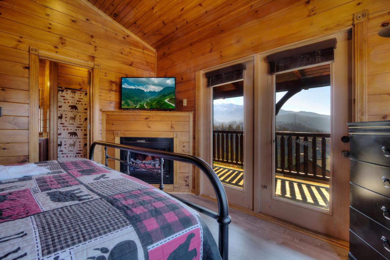 Smoky Mountain Views Villa Gatlinburg Exterior photo
