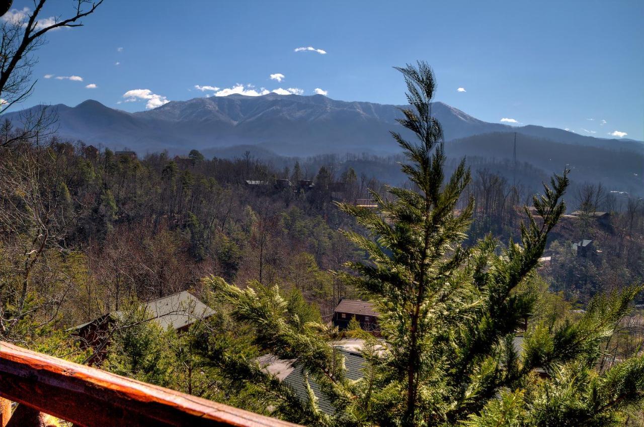 Smoky Mountain Views Villa Gatlinburg Exterior photo