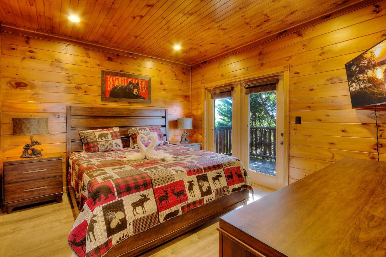 Smoky Mountain Views Villa Gatlinburg Exterior photo